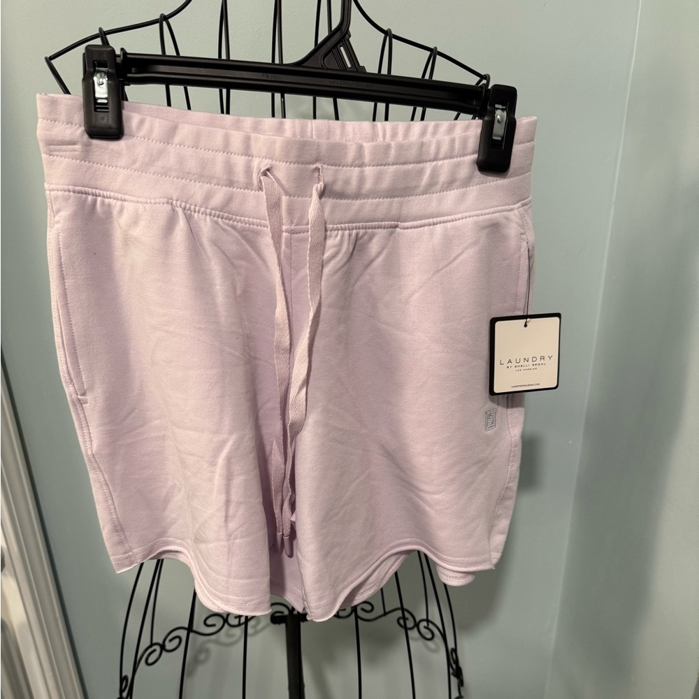 New Laundry by Shelli Segal Lavender Elastic Waist Womens shorts Small S